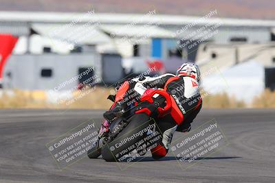 media/Dec-15-2023-Apex Assassins (Fri) [[91f19fb1c7]]/Trackday 2/Session 4 (Turn 16)/
